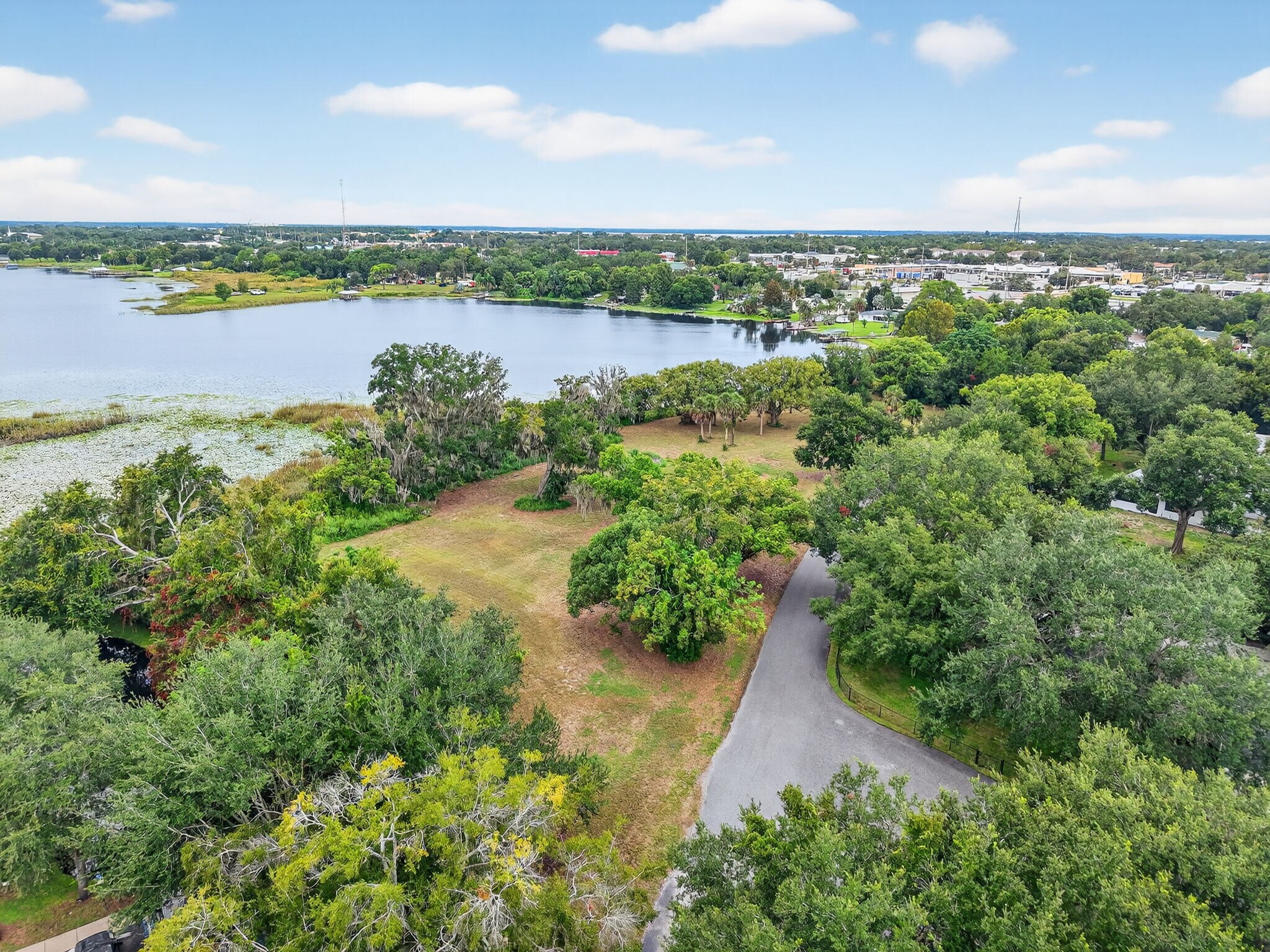 Amvets Way, Mount Dora, FL à vendre Aérien- Image 1 de 16