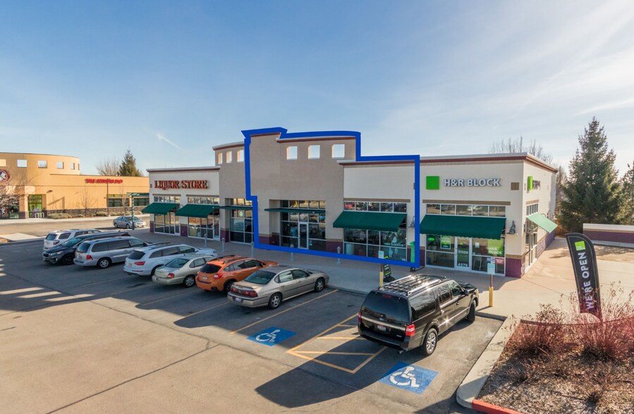 4572 N Eagle Rd, Boise, ID à louer - Photo du bâtiment - Image 2 de 10