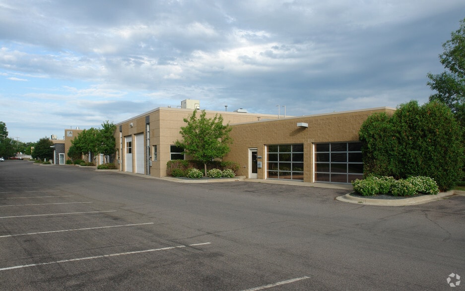 7600 W 27th St, Saint Louis Park, MN for lease - Primary Photo - Image 1 of 7