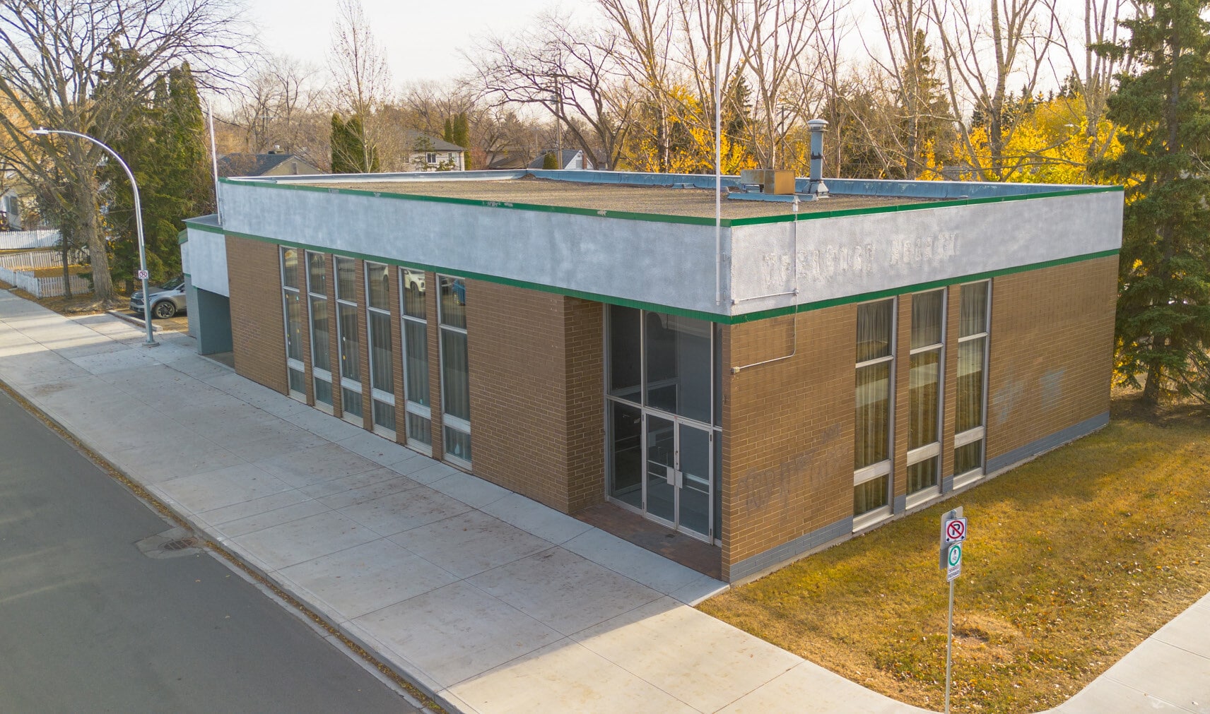 11939 129 Av NW, Edmonton, AB for sale Building Photo- Image 1 of 9