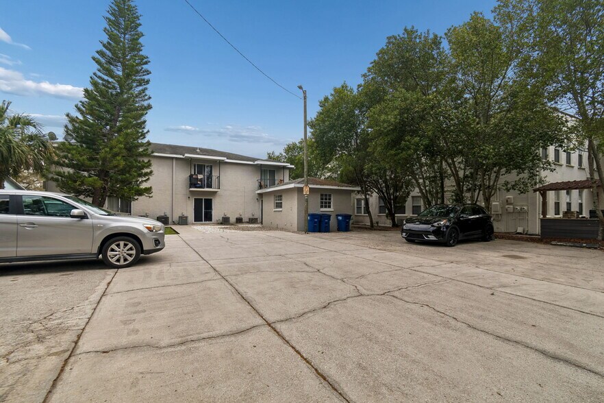 4209 1/2 W North a St, Tampa, FL à vendre - Photo du bâtiment - Image 3 de 13