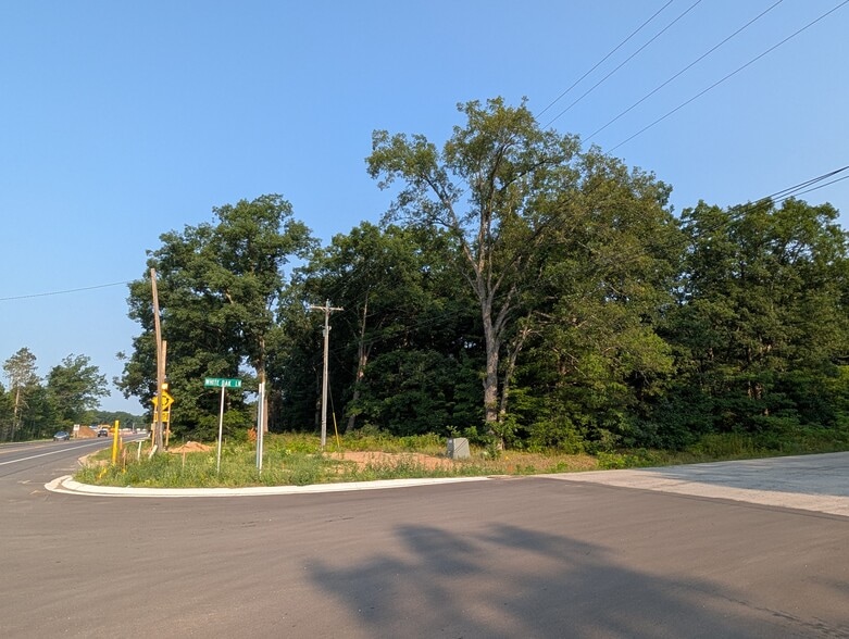 9200 US-31 S, Interlochen, MI for sale - Building Photo - Image 1 of 15