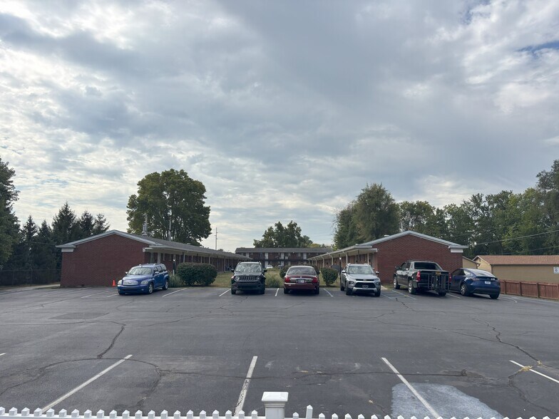 5125 W 10th St, Indianapolis, IN à vendre - Photo du bâtiment - Image 2 de 18