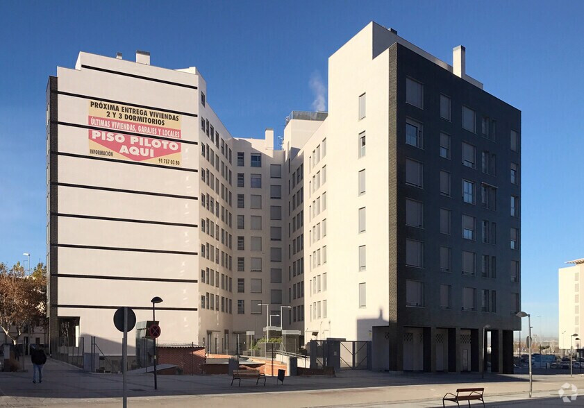 Immeuble residentiel dans Arganda del Rey, Madrid à vendre - Photo du bâtiment - Image 3 de 5