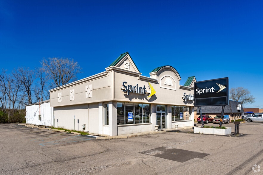 3127 W Huron St, Waterford, MI à louer - Photo principale - Image 1 de 3