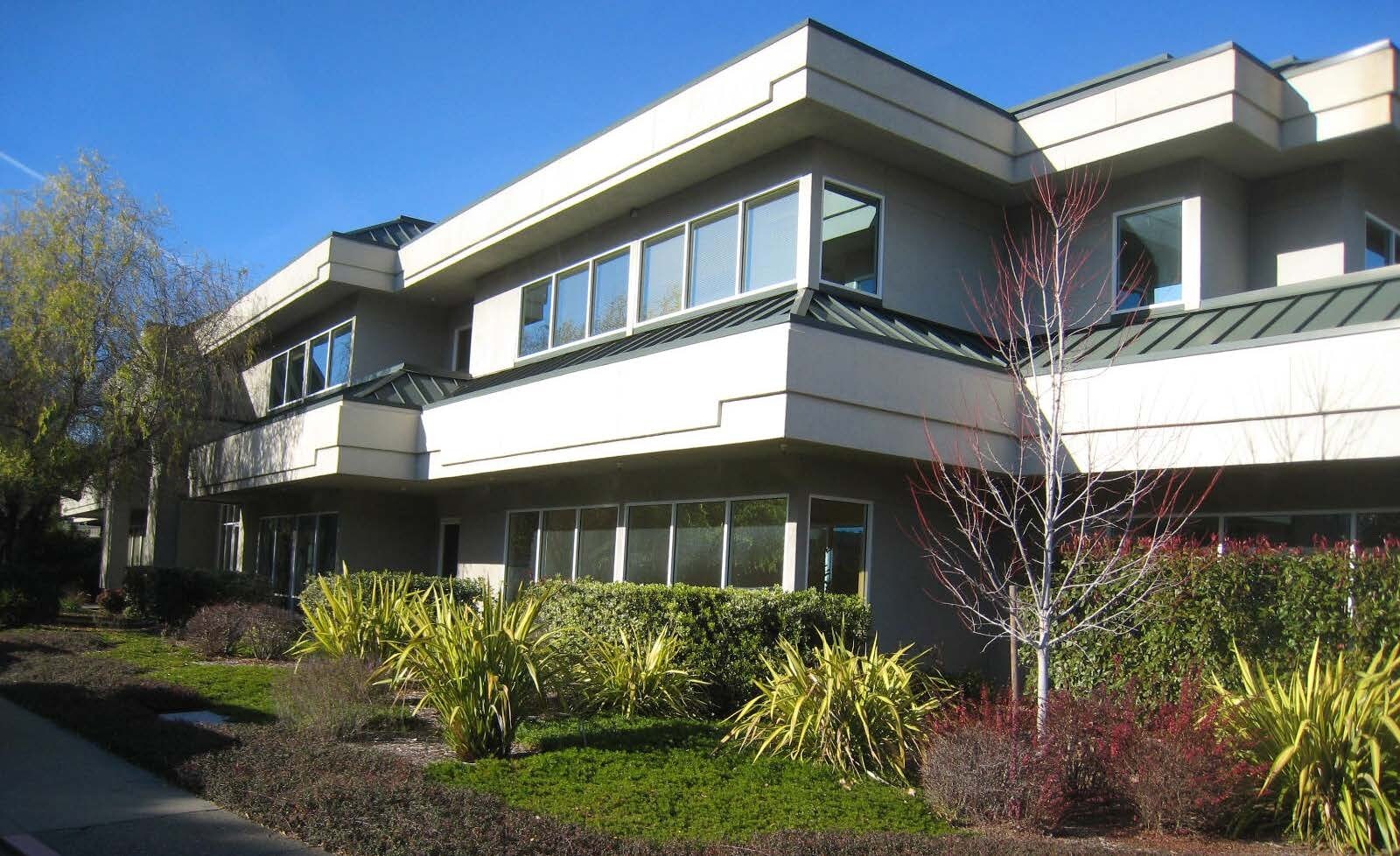 65 Mitchell Blvd, San Rafael, CA à louer Photo du bâtiment- Image 1 de 13