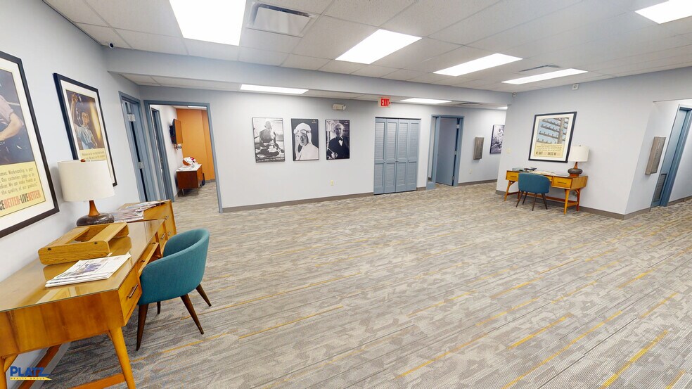 320 E Market St, Warren, OH à louer - Photo du bâtiment - Image 2 de 16