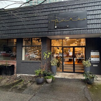 Plus de détails pour 153 1st St E, North Vancouver, BC - Commerce de détail à louer
