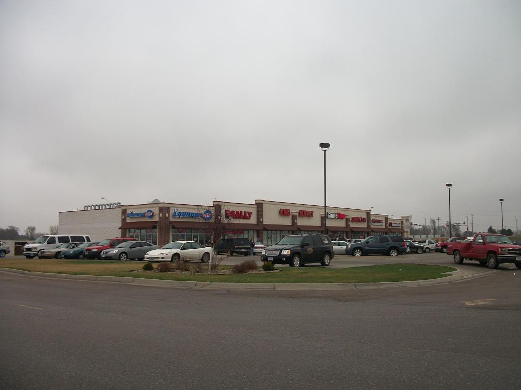 4103 Osborne Dr W, Hastings, NE for lease Primary Photo- Image 1 of 5