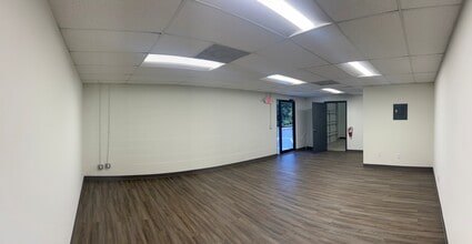 10018-10058 Spanish Isles Blvd, Boca Raton, FL for lease Interior Photo- Image 1 of 6