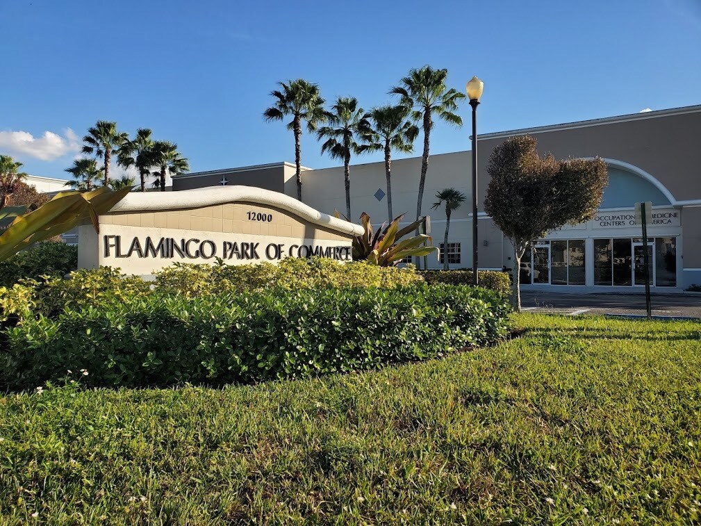 12062-12090 Miramar Pky, Miramar, FL à louer Photo principale- Image 1 de 13