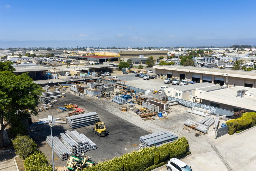 1025 S Rose Ave, Oxnard, CA à louer - Photo du bâtiment - Image 3 de 3