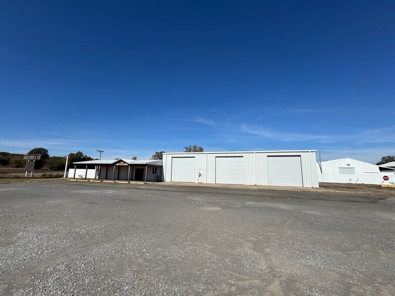 3436 W 60th St N, Porter, OK à vendre - Photo du bâtiment - Image 1 de 13