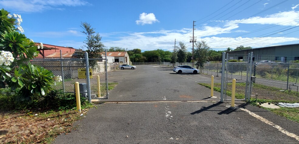 94-121 Leokane St, Waipahu, HI à louer - Autre - Image 1 de 9