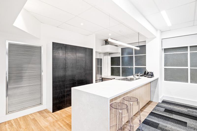 82 Elizabeth St, Sydney for sale - Interior Photo - Image 3 of 10