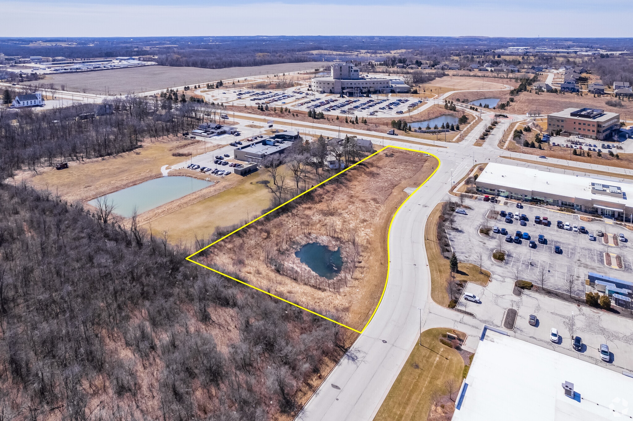 2600 W Corporate Preserve Dr, Oak Creek, WI for sale Primary Photo- Image 1 of 8