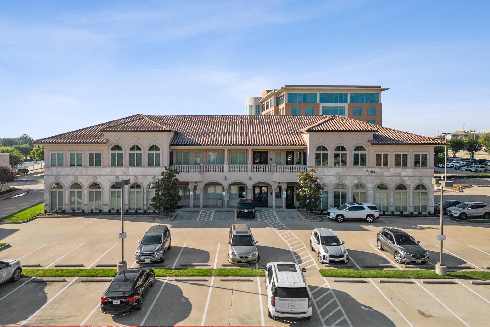 5904 Chapel Hill Blvd, Plano, TX for lease Primary Photo- Image 1 of 6