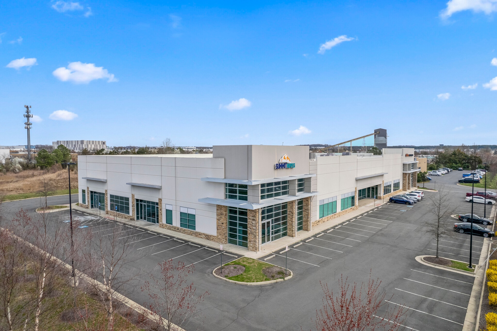 44810 Old Ox Rd, Sterling, VA à louer Photo du bâtiment- Image 1 de 11