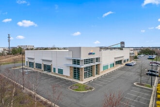 44810 Old Ox Rd, Sterling, VA à louer Photo du bâtiment- Image 1 de 11