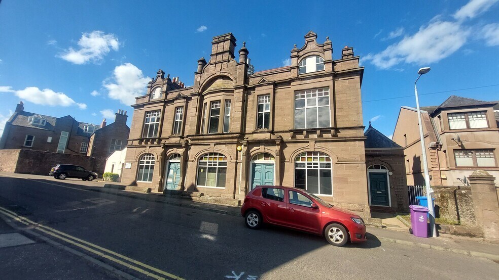 34-38 Bank St, Brechin à louer - Photo du bâtiment - Image 2 de 4