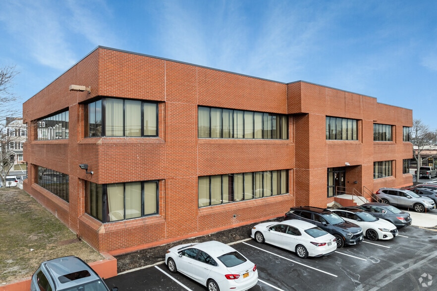 160 S Ocean Ave, Patchogue, NY for sale - Building Photo - Image 3 of 6