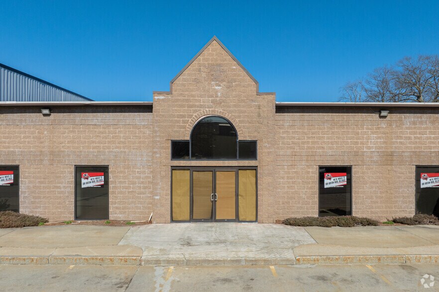 301 Littleton Rd, Chelmsford, MA à louer - Photo du bâtiment - Image 2 de 6