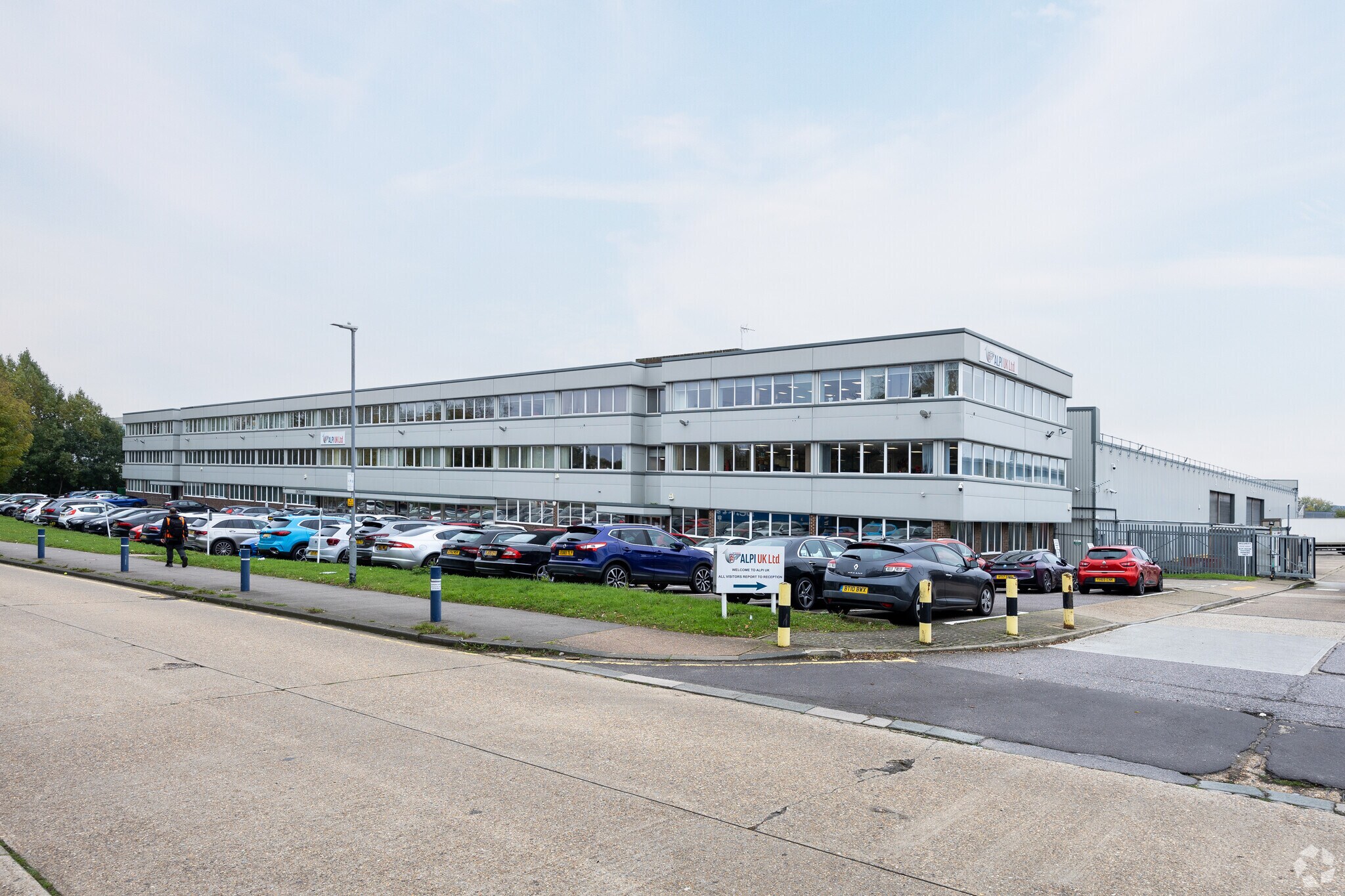 Miles Gray Rd, Basildon for lease Building Photo- Image 1 of 4