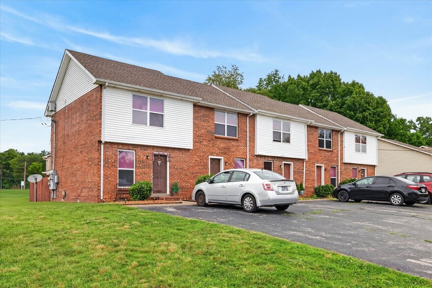1531 E Knollwood Cir, Clarksville, TN for sale - Building Photo - Image 3 of 30
