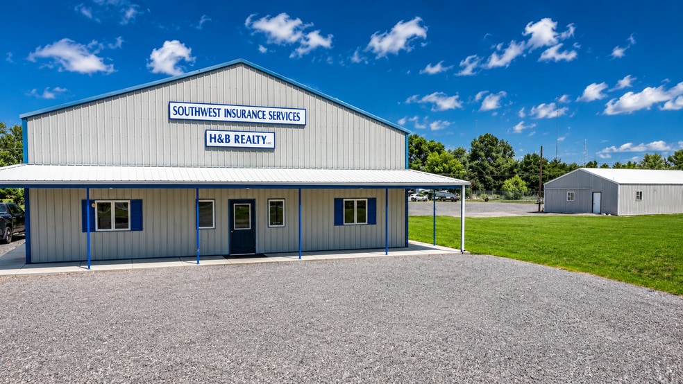 1401 E 1st St, Ogallala, NE à vendre - Photo du bâtiment - Image 2 de 13