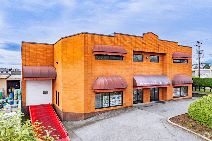 1615 Macdonald Ave, Burnaby, BC for lease - Building Photo - Image 3 of 3