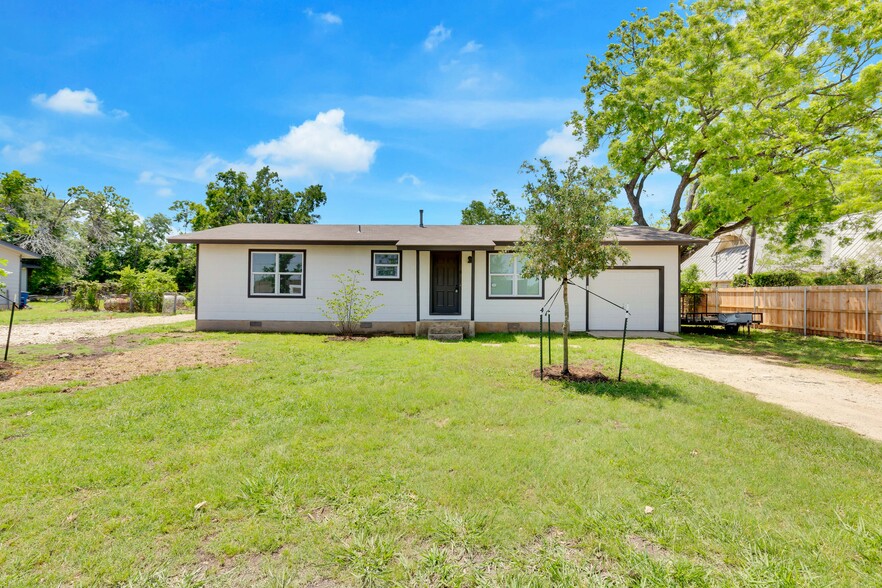 12202 Pecan St, Austin, TX à vendre - Photo du bâtiment - Image 1 de 1