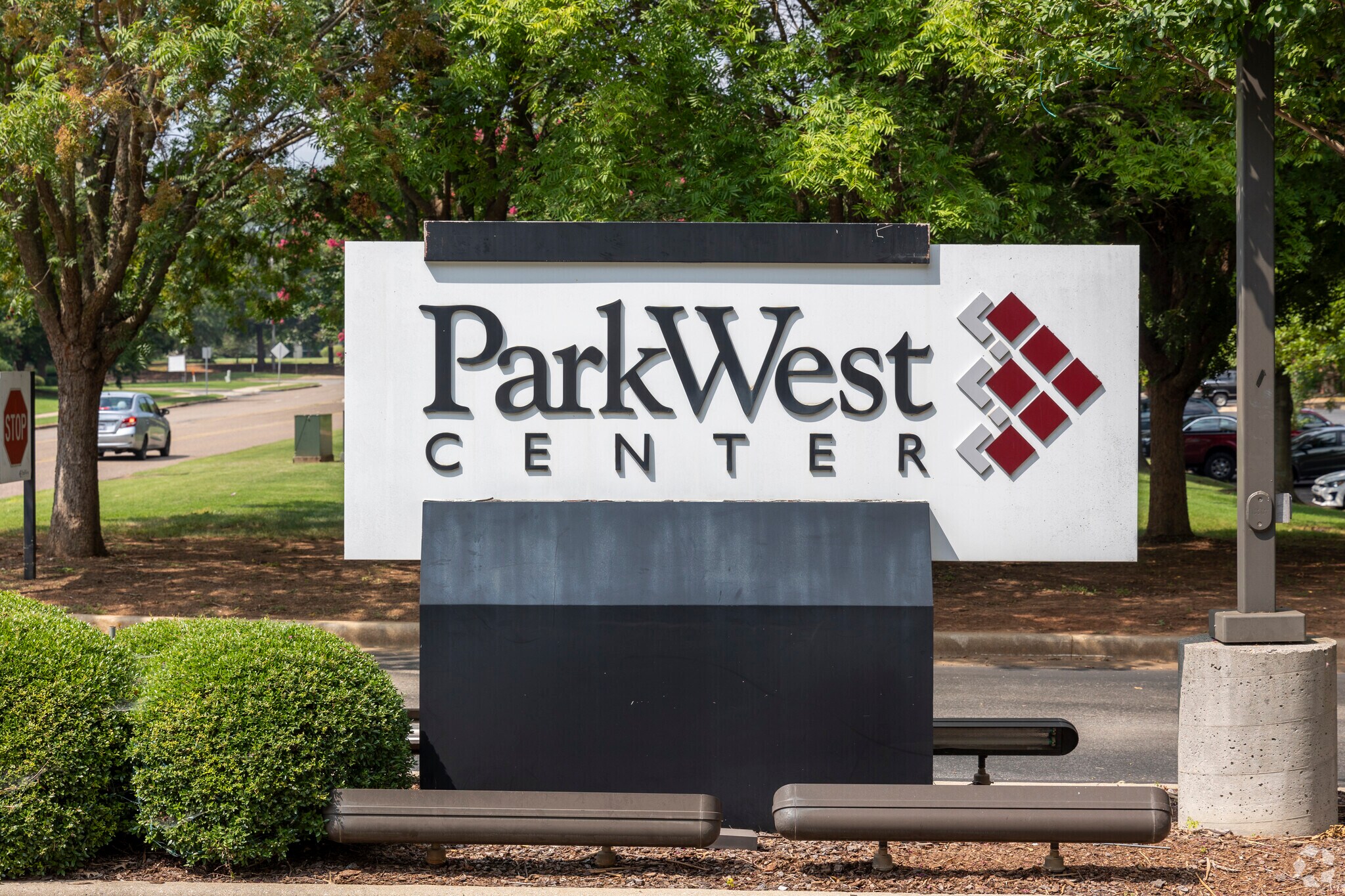 103 Quality Cir NW, Huntsville, AL à louer Photo principale- Image 1 de 3