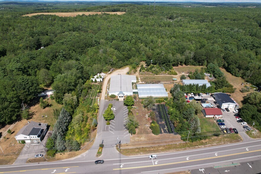 670 Alfred Rd, Arundel, ME à vendre - Photo du bâtiment - Image 1 de 9