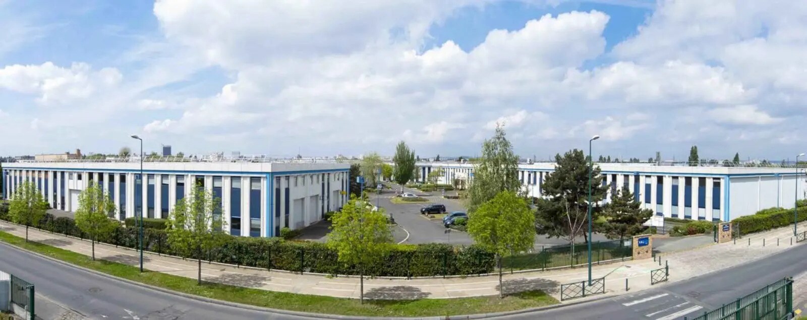 Flex in Gennevilliers for lease Building Photo- Image 1 of 11