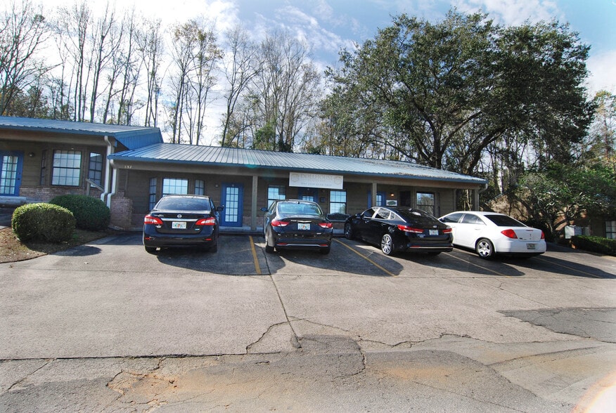 539 Silver Slipper Ln, Tallahassee, FL for lease - Building Photo - Image 2 of 7