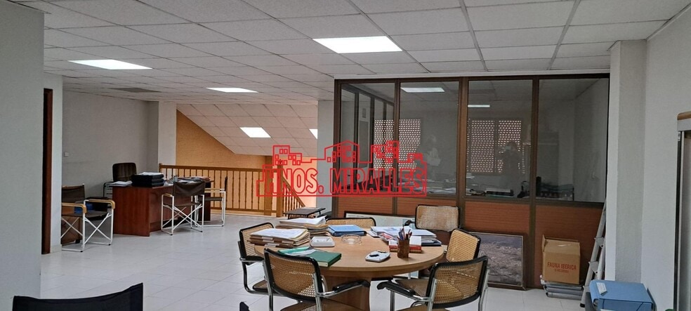 Retail in Aspe, Alicante for sale - Interior Photo - Image 1 of 13