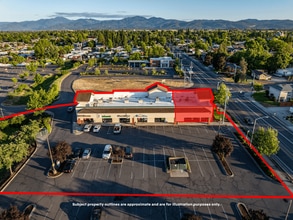1205-1350 Plaza Blvd, Central Point, OR for lease Interior Photo- Image 2 of 30