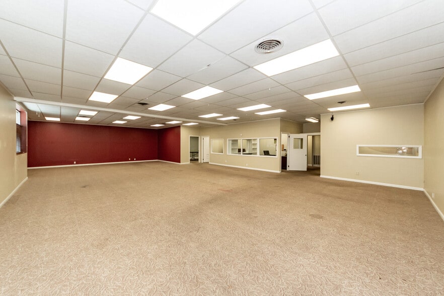 2118 Cosgrove Ave, North Charleston, SC for lease - Building Photo - Image 3 of 21