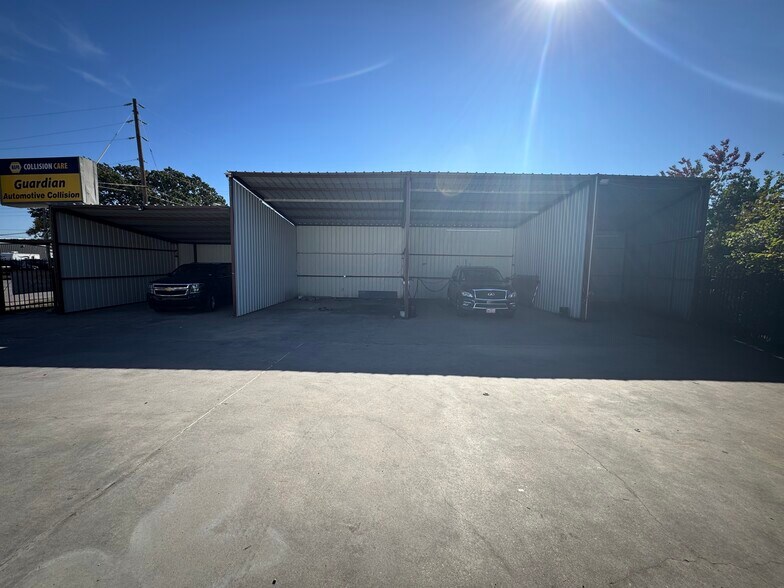 11211 Ables Ln, Dallas, TX à vendre - Photo du bâtiment - Image 3 de 11