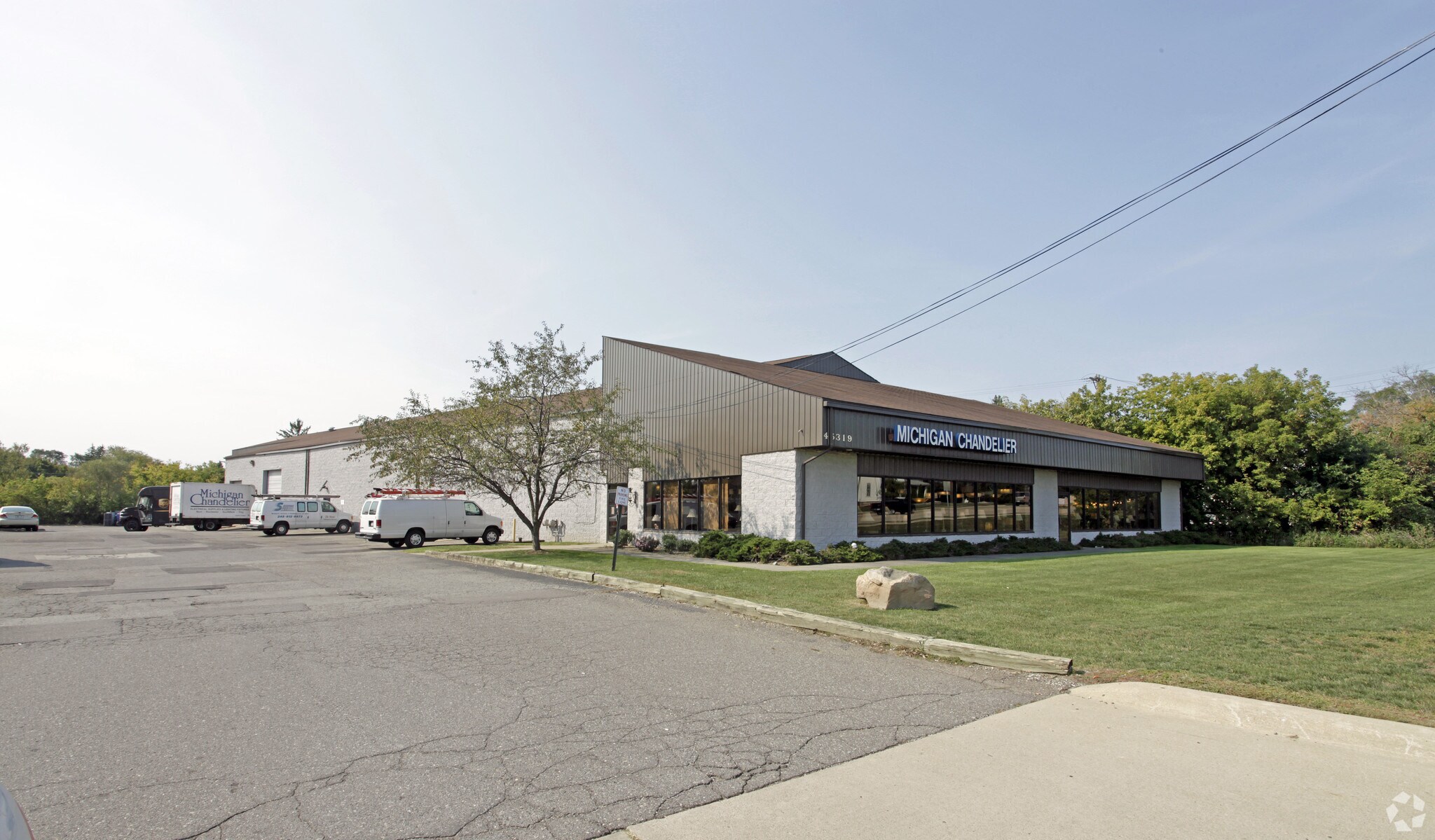 45285-45319 Grand River Ave, Novi, MI for lease Primary Photo- Image 1 of 5