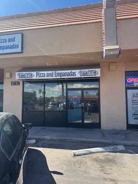 6135-6145 W Sahara Ave, Las Vegas, NV à louer - Photo du bâtiment - Image 3 de 30