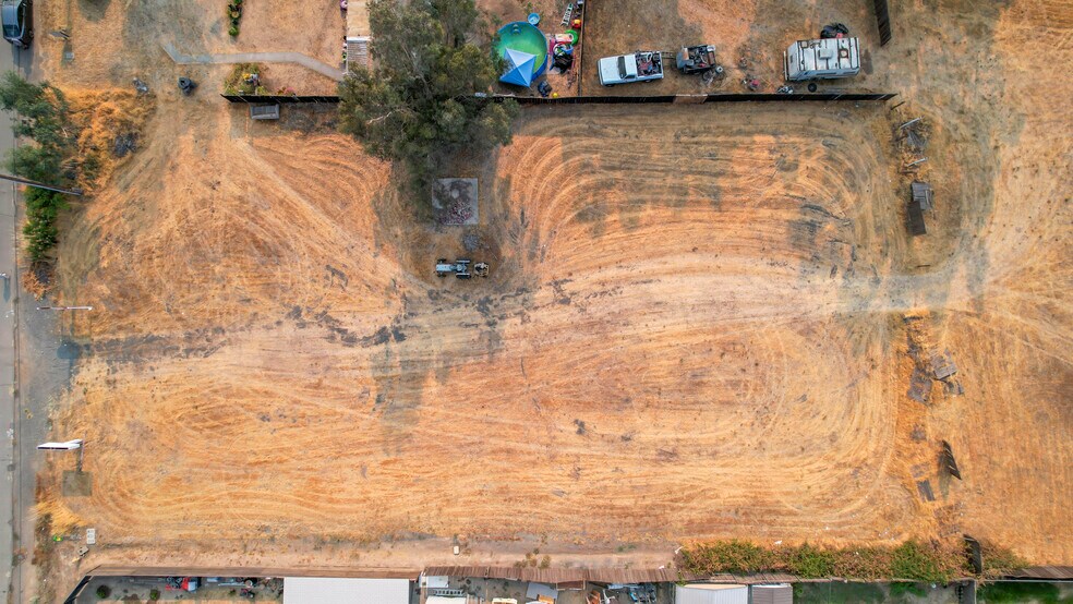 2202 McGowan Pky, Olivehurst, CA à vendre - Photo du bâtiment - Image 3 de 14