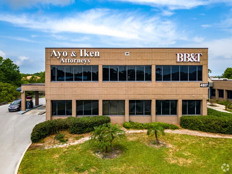 4807 US Hwy 19, New Port Richey, FL à louer - Photo du bâtiment - Image 3 de 15