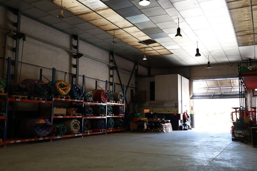Industrial in Berrioplano for sale - Interior Photo - Image 3 of 14