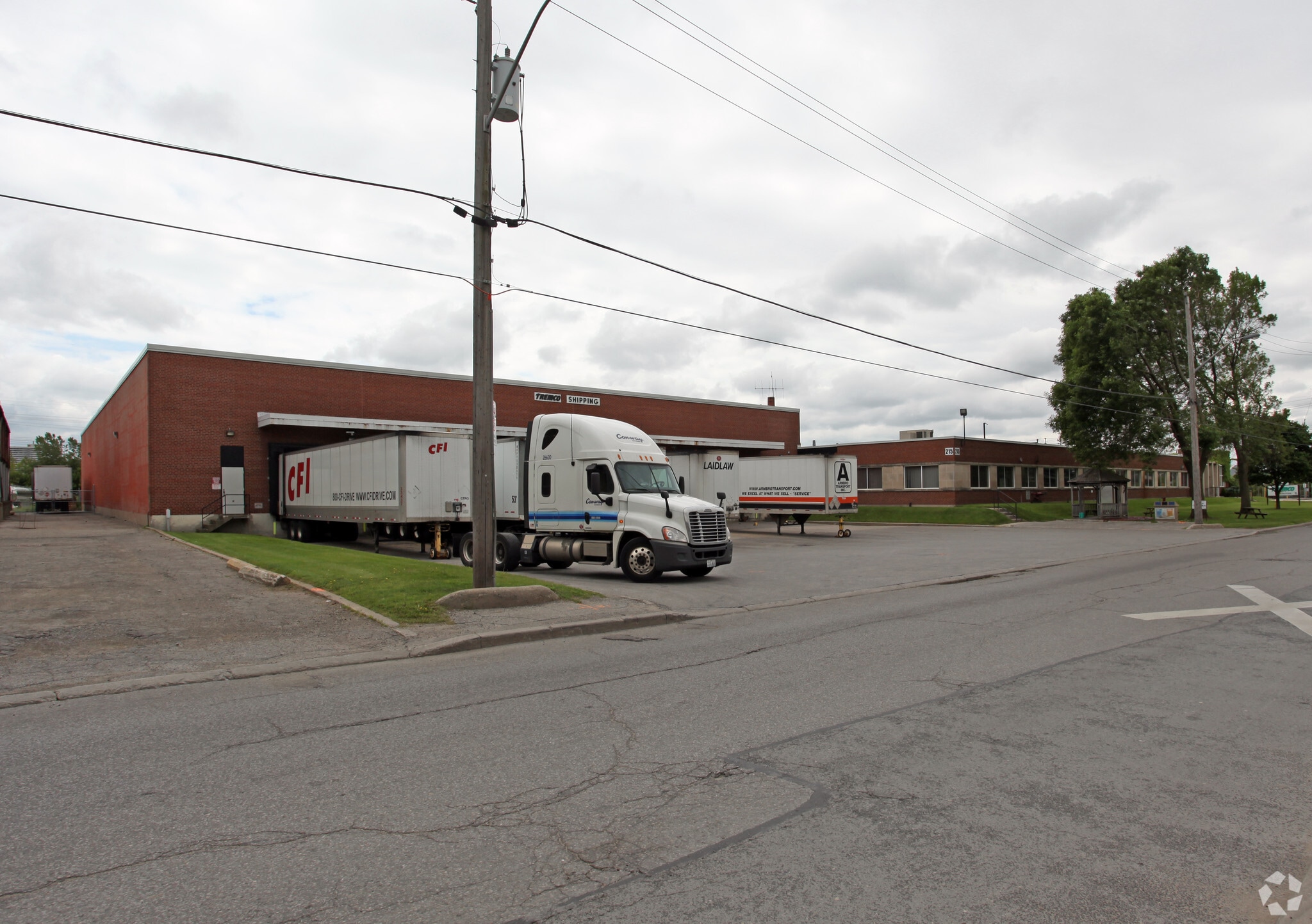 215 Wicksteed Ave, Toronto, ON for lease Primary Photo- Image 1 of 3
