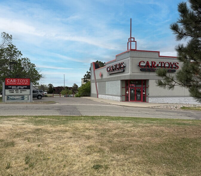 9106 W Bowles Ave, Littleton, CO à vendre - Photo du bâtiment - Image 1 de 5