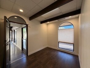 7064 Corline Ct, Sebastopol, CA for lease Interior Photo- Image 2 of 5