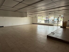 10430-10434 Northfield Rd, Northfield, OH for lease Interior Photo- Image 1 of 4