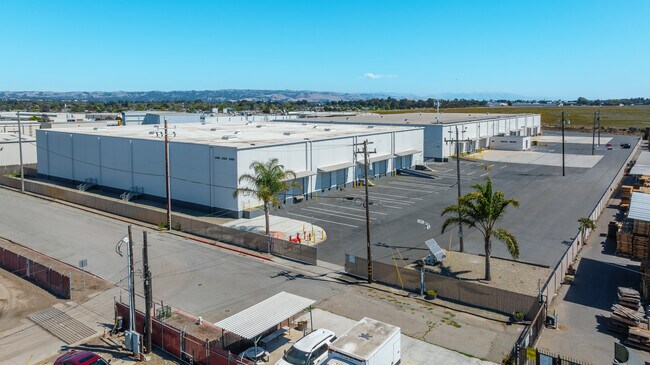 Plus de détails pour 2480-2488 Baumann Ave, San Lorenzo, CA - Industriel à louer