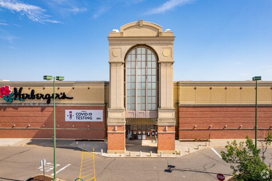 1390-1440 W University Ave, Saint Paul, MN à louer - Photo du bâtiment - Image 2 de 13